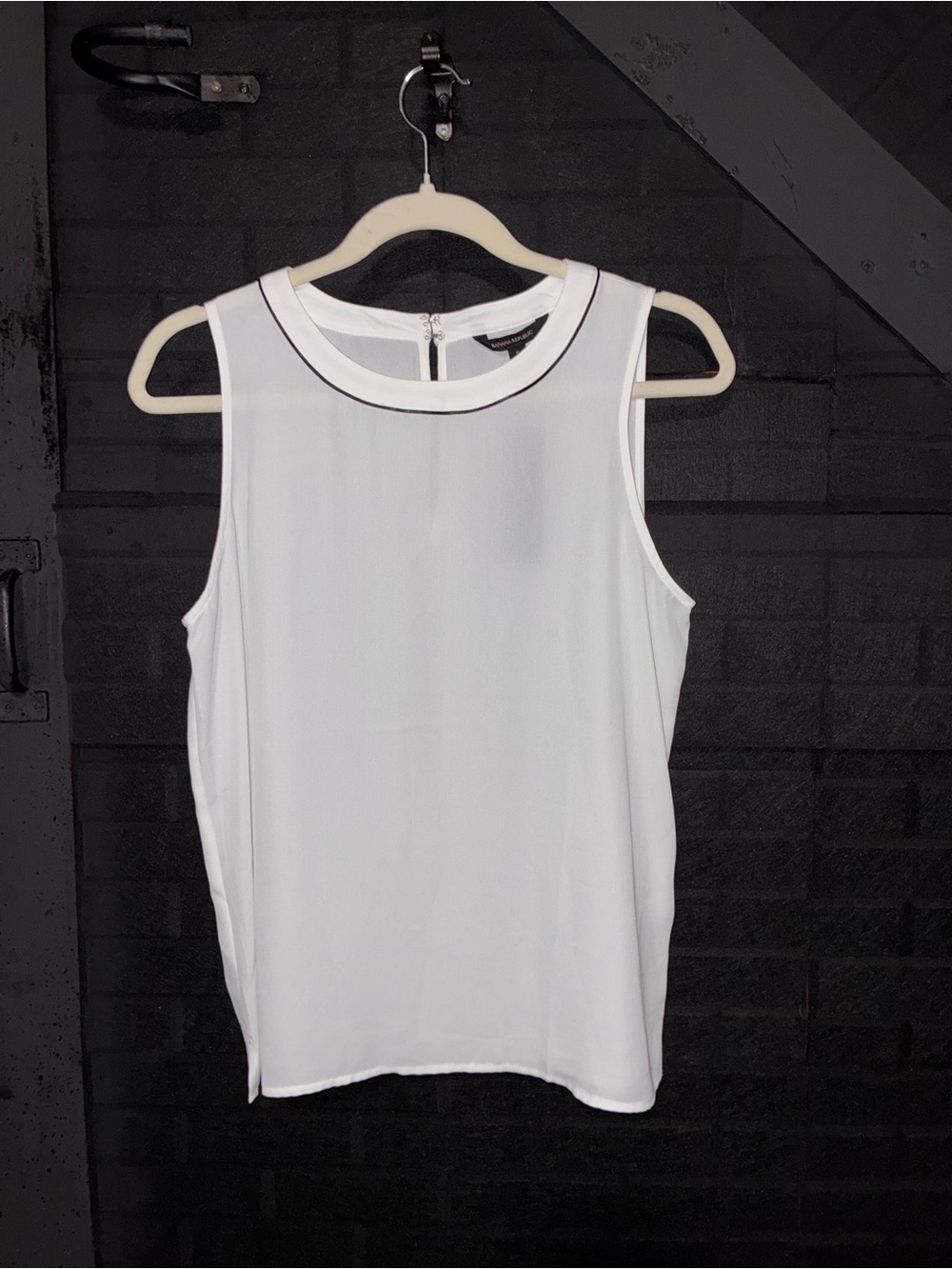 Banana Republic White Sleeveless Crewneck Tank with Black Trim